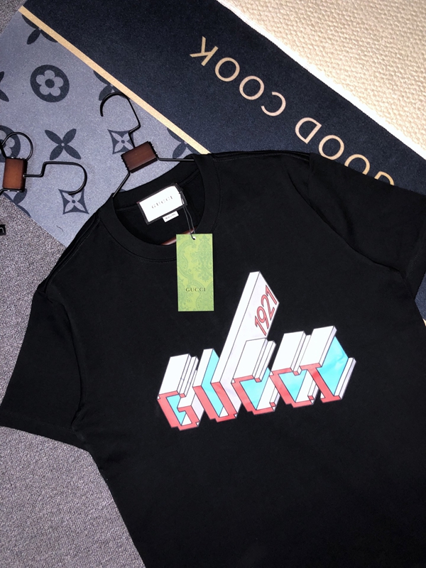 ブランドTシャツ背面デザイン